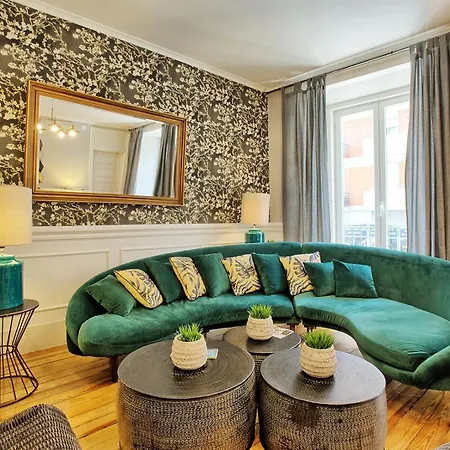 Angel S Chic Duplex Apartment Lisbon