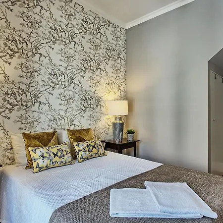 Angel S Chic Duplex *
