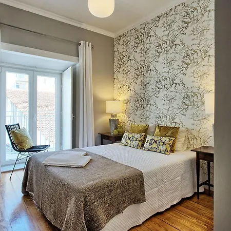 Angel S Chic Duplex Apartment Lisbon