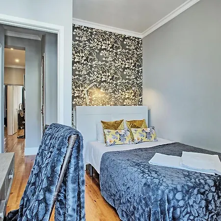 Angel S Chic Duplex Apartment